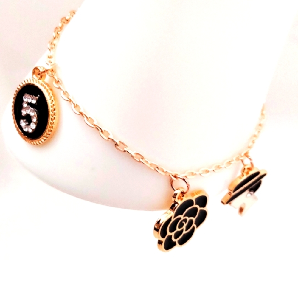 Handmade beauty charms bracelet